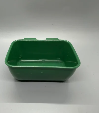 Feed Cups